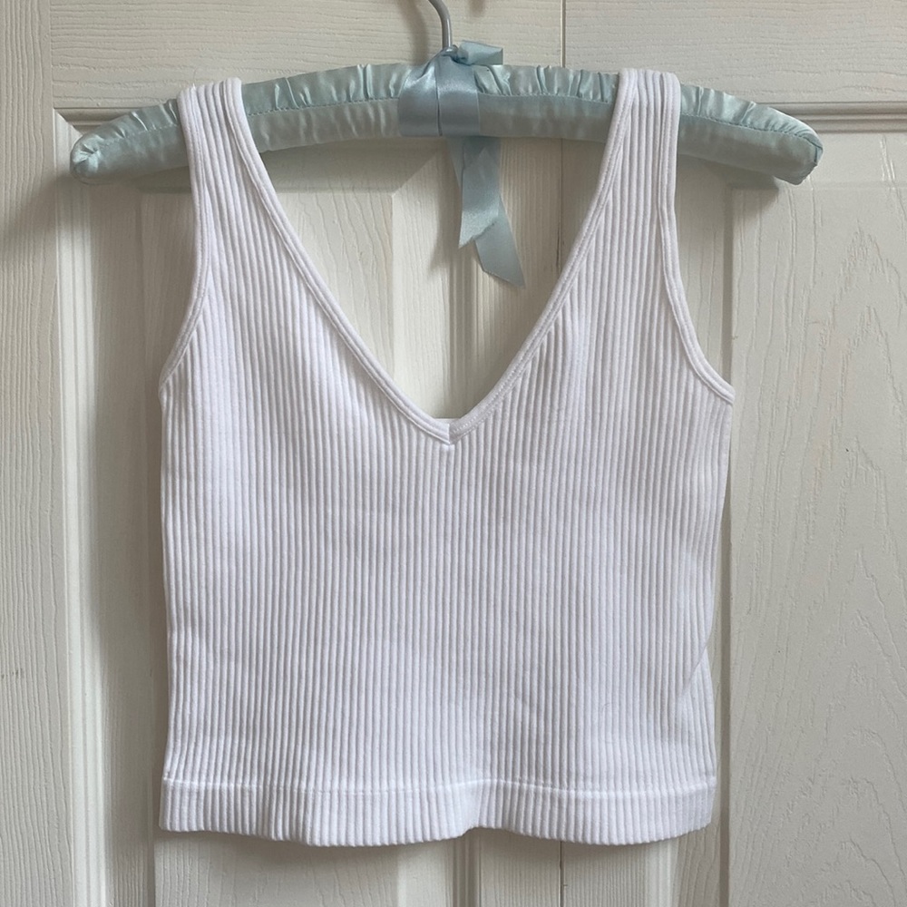 Aura, comfy tank top! Size M/L‼️